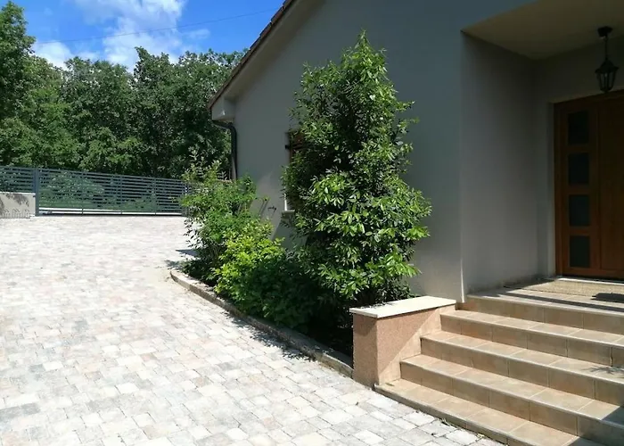 Vinoselo Comfortable Vranje Selo